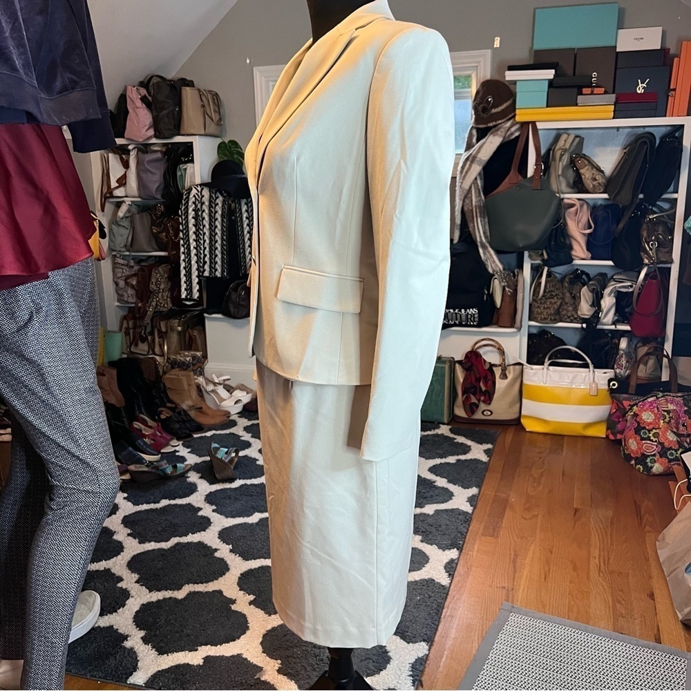 CALVIN KLEIN Light Beige Suit:Two Button Blazer Size 4 & Skirt Size 6 - Picture 4 of 8